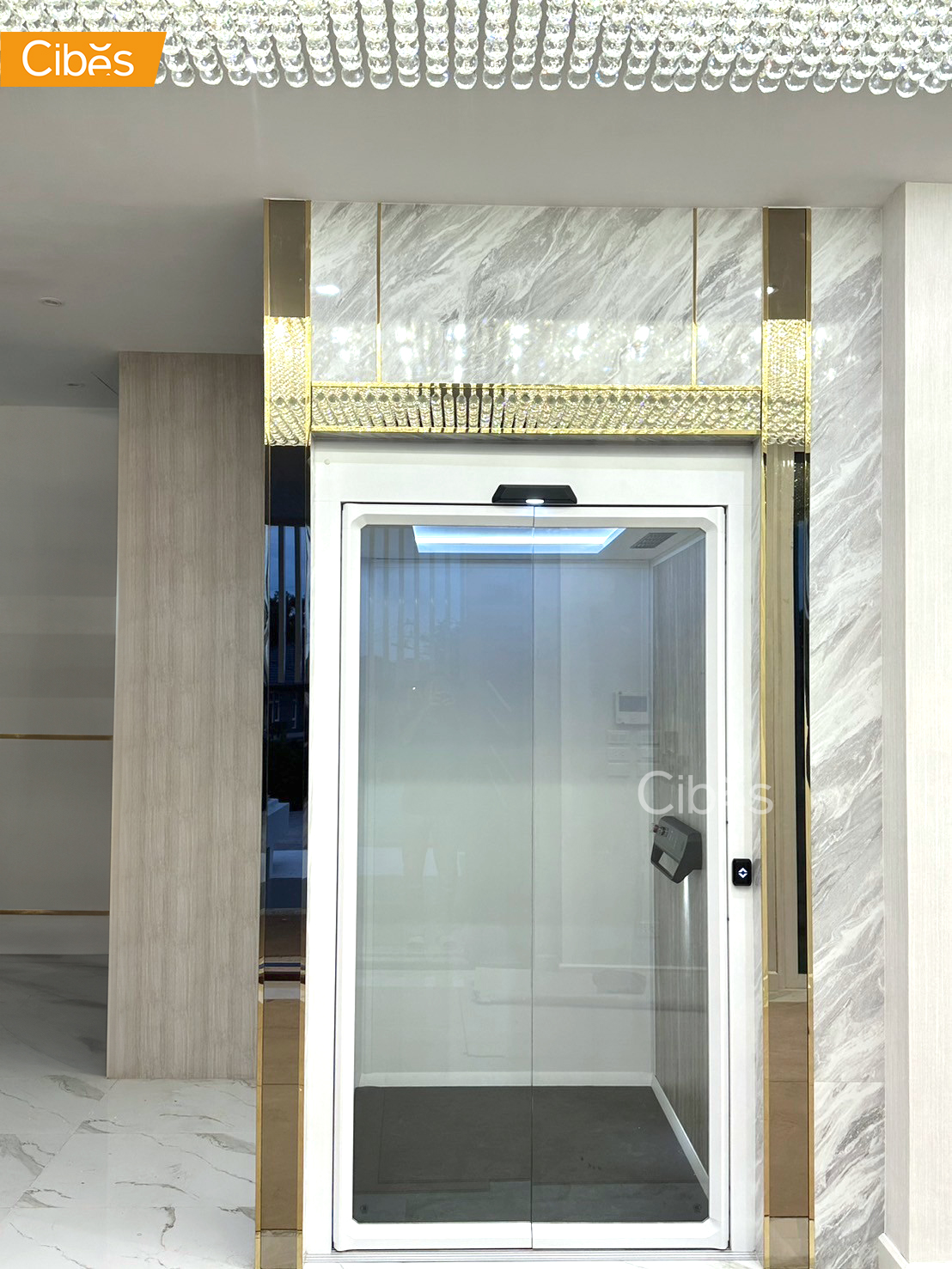 Phường Bàn Cờ, TP HCM - Thang máy V70 Aurora lắp đặt trong giữa thang bộ cho nhà ở sẵn4