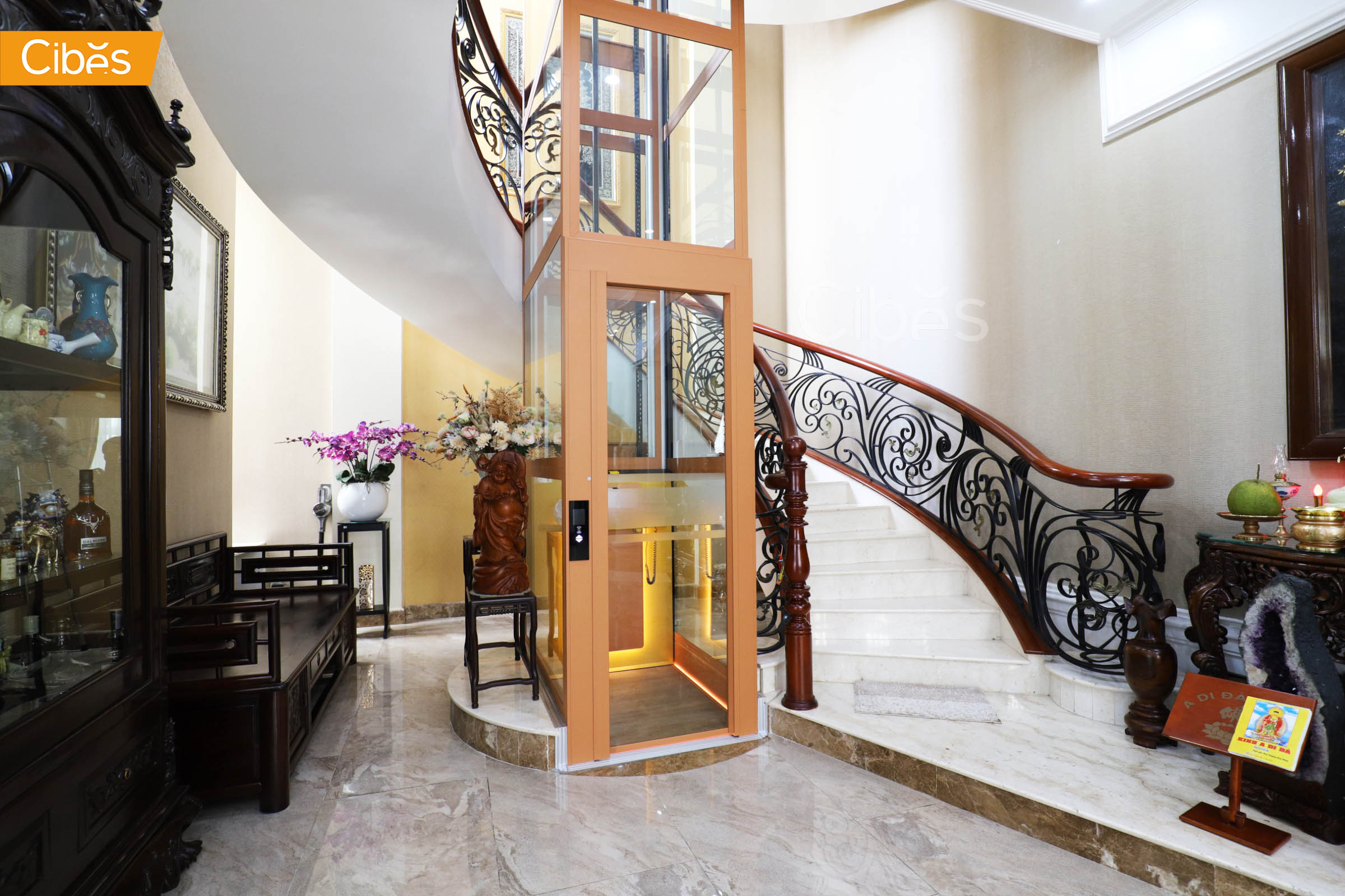 Tỉnh Long An - Cibes Air mini giữa cầu thang bộ xoắn