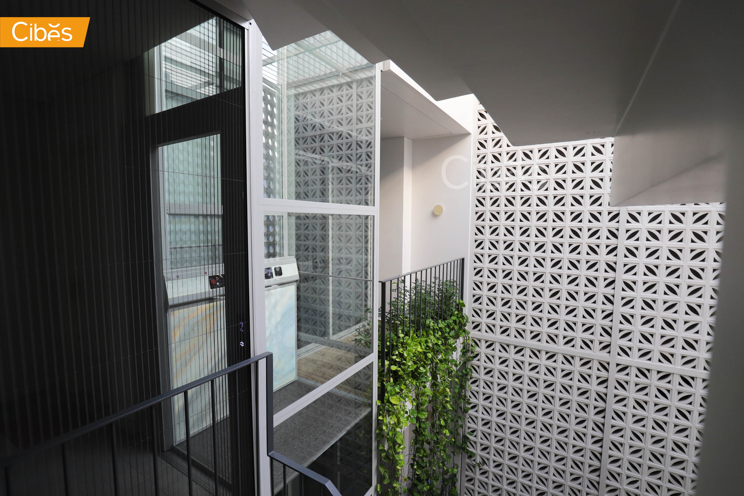 Huỳnh Văn Bánh - Cibes Voyager V80 lắp đặt ngoài trời ngắm trọn không gian sân vườn